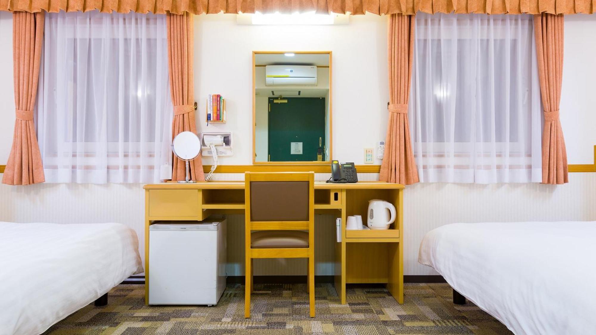 Toyoko Inn Hirosaki Ekimae Exteriör bild