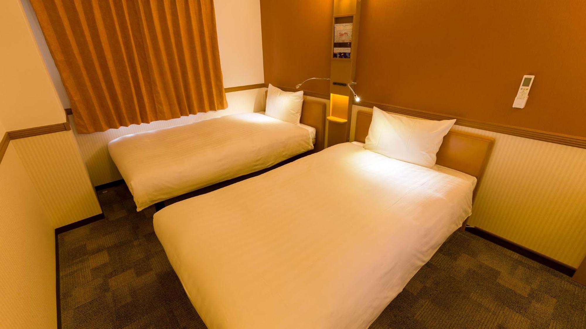 Toyoko Inn Hirosaki Ekimae Rum bild
