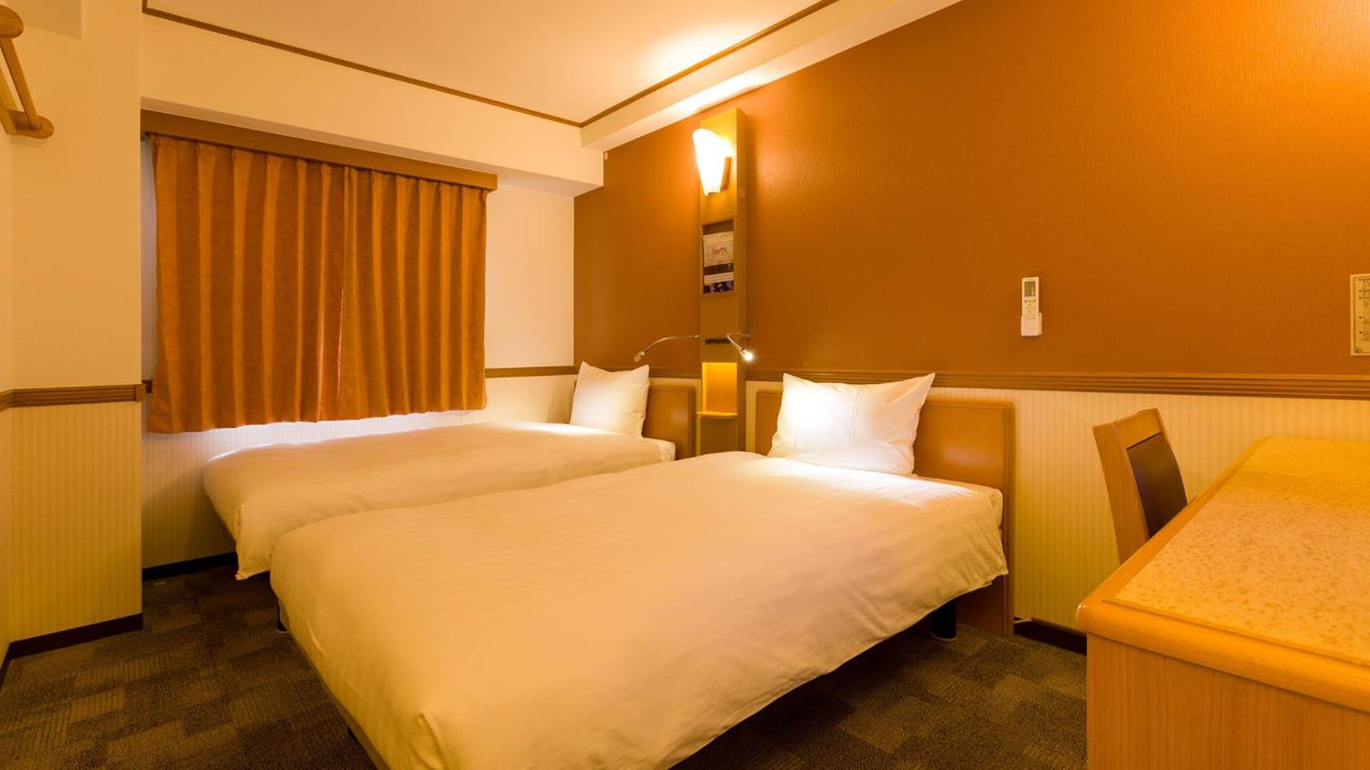Toyoko Inn Hirosaki Ekimae Rum bild