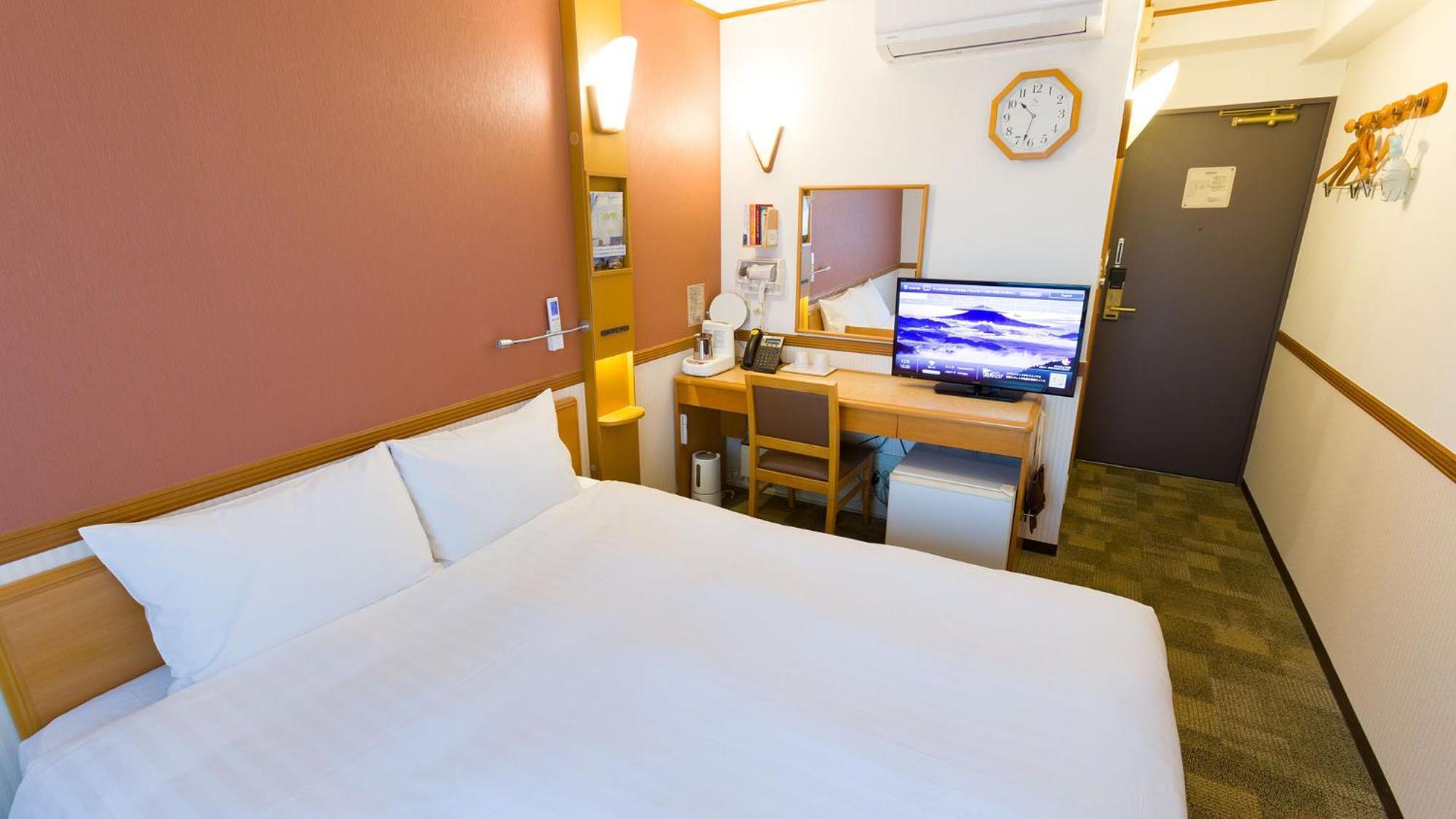 Toyoko Inn Hirosaki Ekimae Rum bild