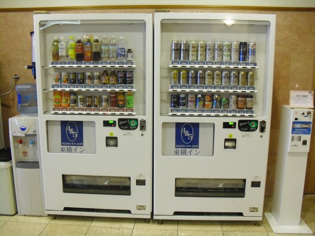 Toyoko Inn Hirosaki Ekimae Exteriör bild